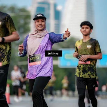 Runner Photo 6752784