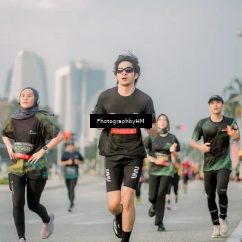 Runner Photo 6752794