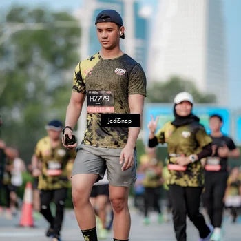 Runner Photo 6752919