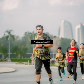 Runner Photo 6753025