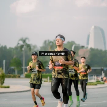 Runner Photo 6753062