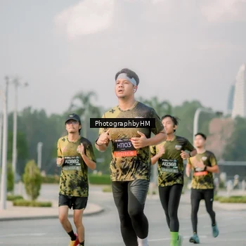 Runner Photo 6753068