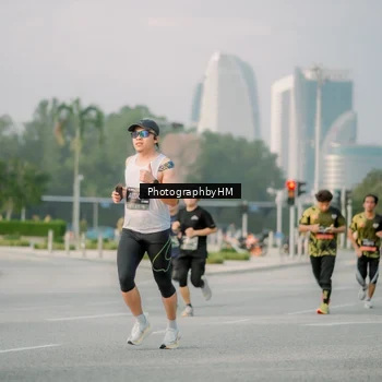 Runner Photo 6753201