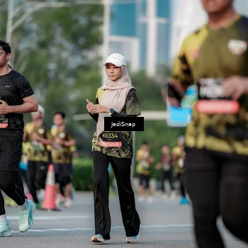 Runner Photo 6753212