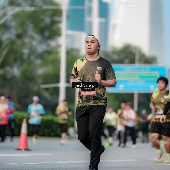 Runner Photo 6753225