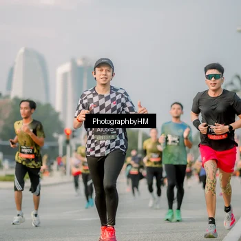 Runner Photo 6753244