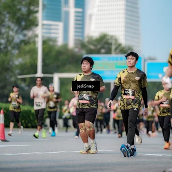 Runner Photo 6753290