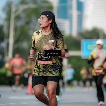 Runner Photo 6753296