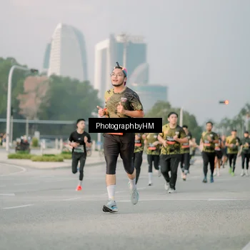 Runner Photo 6753303