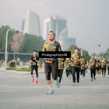 Runner Photo 6753306
