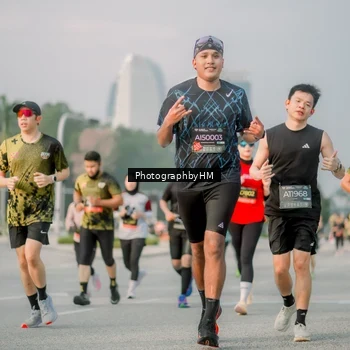 Runner Photo 6753415