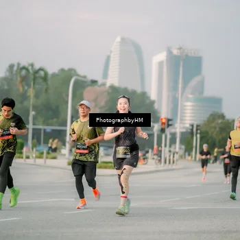 Runner Photo 6753429