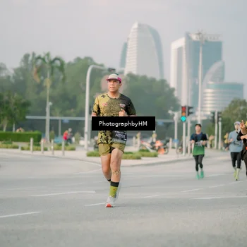Runner Photo 6753549