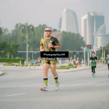 Runner Photo 6753559