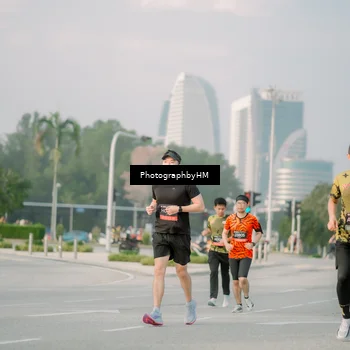 Runner Photo 6753618