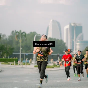 Runner Photo 6753656