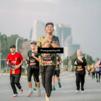 Runner Photo 6753669