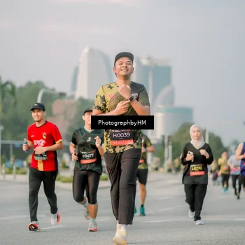 Runner Photo 6753676