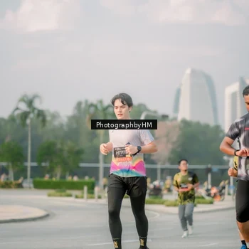 Runner Photo 6753703