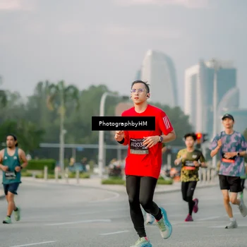 Runner Photo 6753763