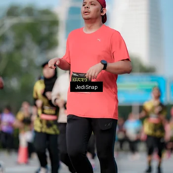 Runner Photo 6754455