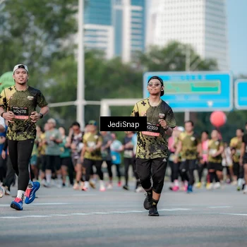 Runner Photo 6754476