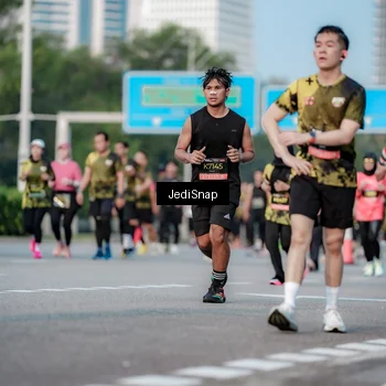 Runner Photo 6754548