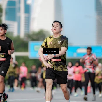 Runner Photo 6754673