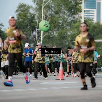 Runner Photo 6754723