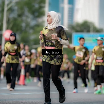Runner Photo 6754965
