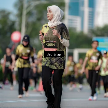 Runner Photo 6754973