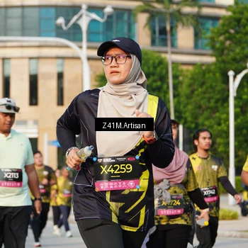 Runner Photo 6754990