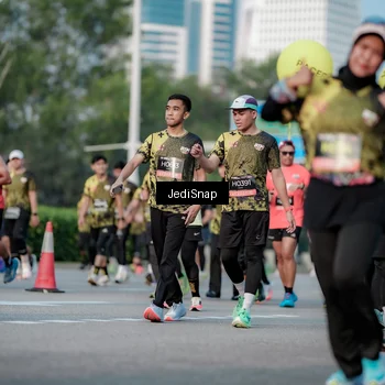Runner Photo 6755006