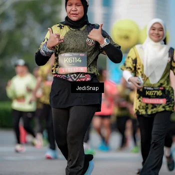 Runner Photo 6755011