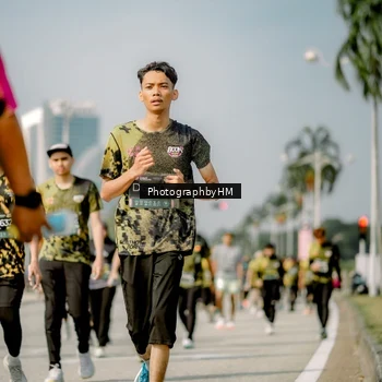 Runner Photo 6755097