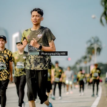 Runner Photo 6755106