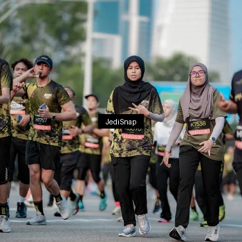 Runner Photo 6755148