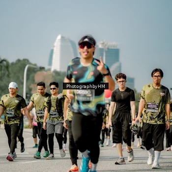 Runner Photo 6755246