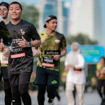 Runner Photo 6755317