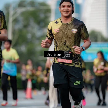 Runner Photo 6755342