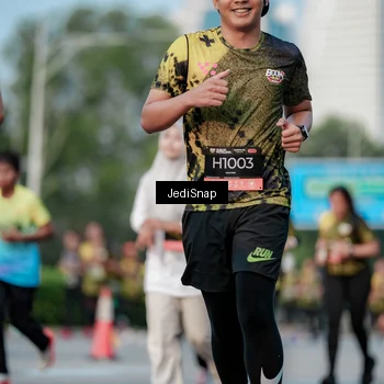 Runner Photo 6755357