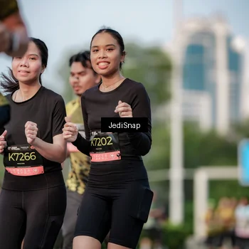Runner Photo 6755545