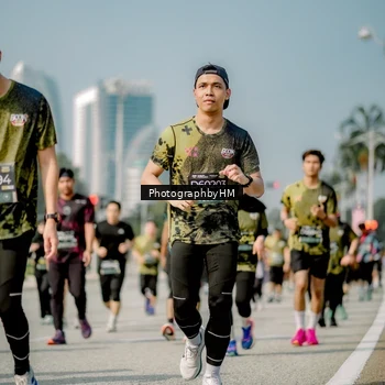 Runner Photo 6755689