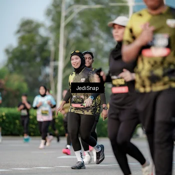 Runner Photo 6755759