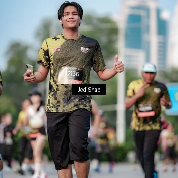 Runner Photo 6756085