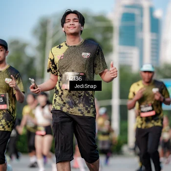 Runner Photo 6756087
