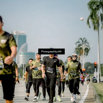 Runner Photo 6756111