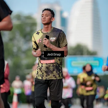 Runner Photo 6756118