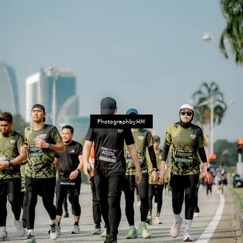 Runner Photo 6756130