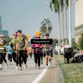 Runner Photo 6756213